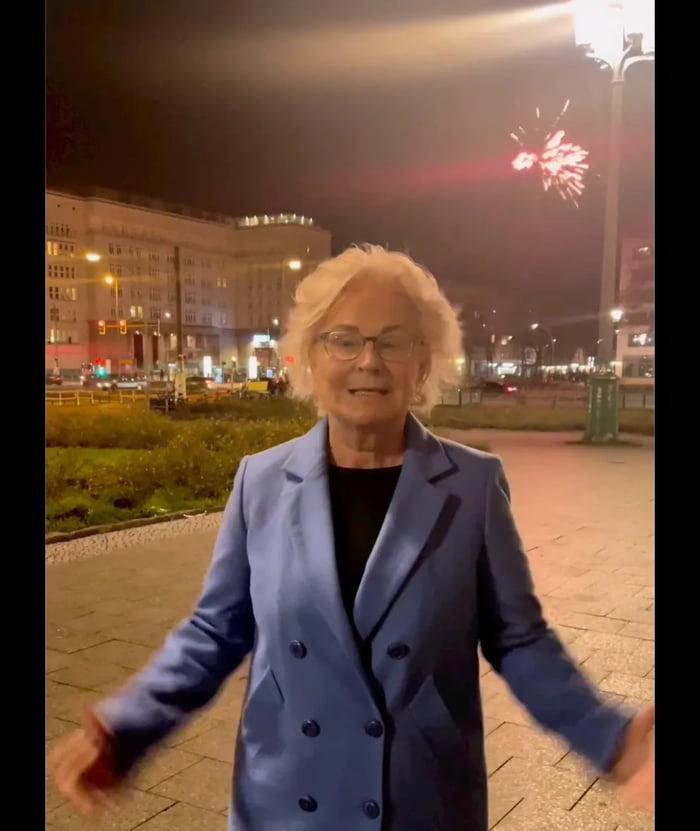 German Defense Minister Christine Lambrecht announced her resignation a few minutes ago. Good news for Germany and the world. This is what happens when you try to run a ministry with incompetence.