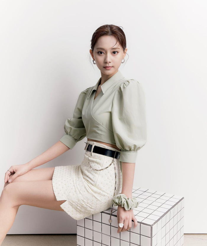 Photo : Zooc_official Instagram Update - “ZOOC 22 Spring with TZUYU ”