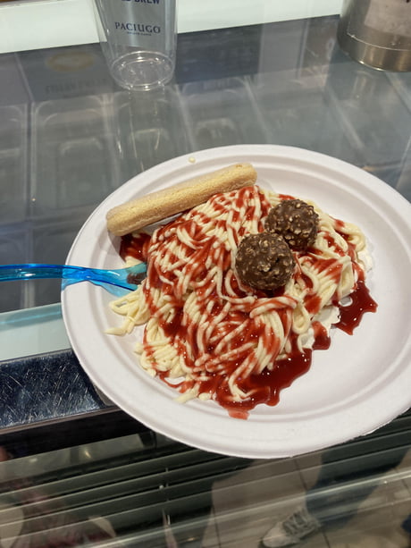 The mall’s ice cream place had a “spaghetti & meatballs,” special. too silly not to try.