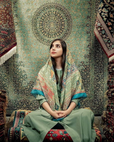 Pictures iranian girls 