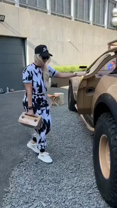 Louis vuitton car - 9GAG