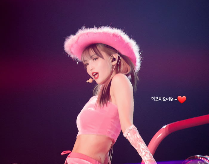 Photo : Twice - Momo