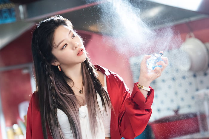 Photo : Jeongyeon