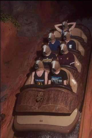 20 rollercoaster photos that will take you on one hell of a ride