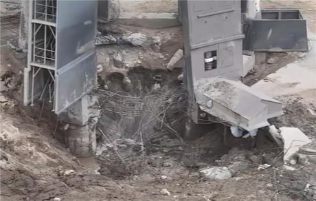 Photo showing the destroyed reinforced concrete under the launch pad for the spacex rocket starship after yesterday launch