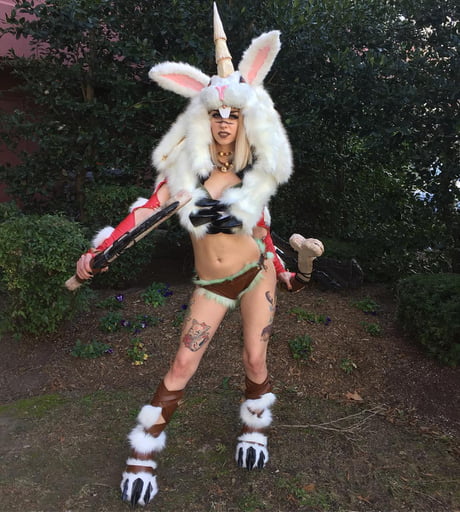 Birdi Cosplay as Rona Vainglory 9GAG