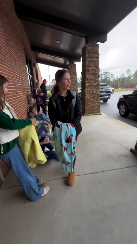 The embarrassment bar has been raised... Ah one day she will know she was actually the lucky one