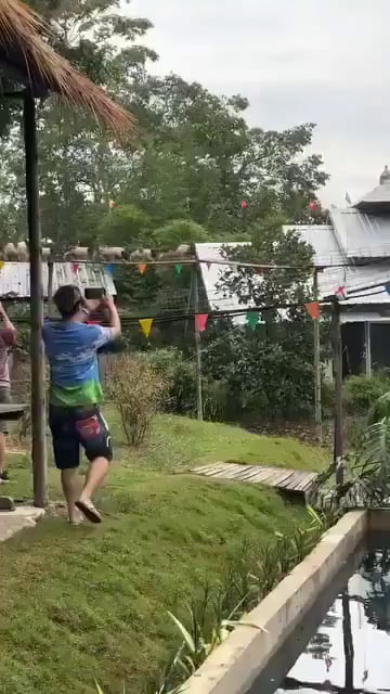 I have no idea what's going on...but this is intense!