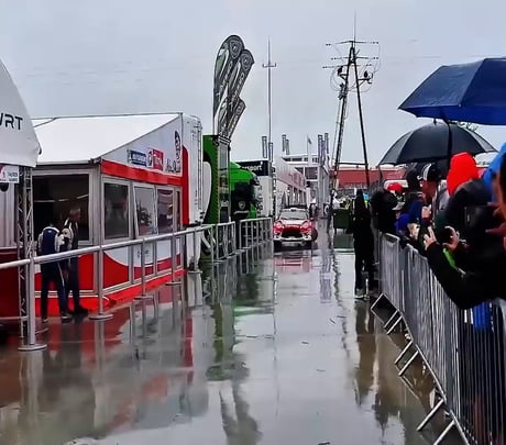 Behind-the-scenes of one of the greatest repair service in motorsports history