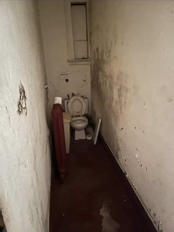 If hell had a toilet, this would be one of many - 9GAG