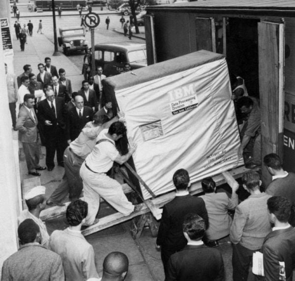 a-5mb-memory-card-from-1956-9gag