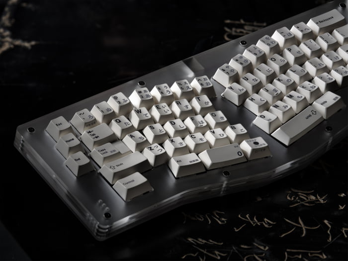 I built my €450 custom ergonomic mechanical keyboard 9GAG