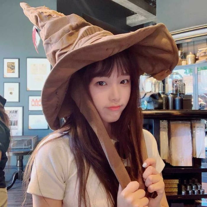 Photo : Witch Yena