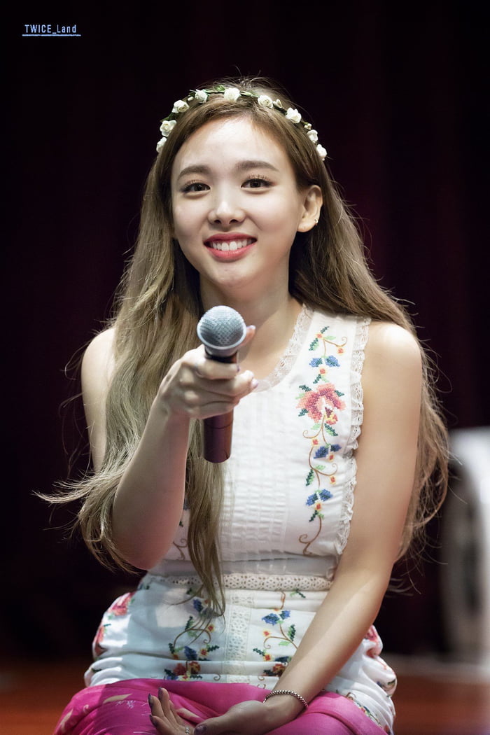 Photo : Nayeon