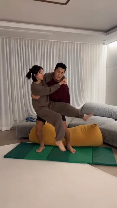 9GAG - Best Funny Memes and Breaking News