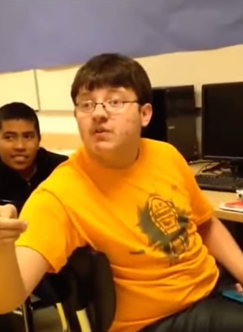 I am about to say it: I might live in a 3rd world country but even our stores don't have to lock up the groceries.