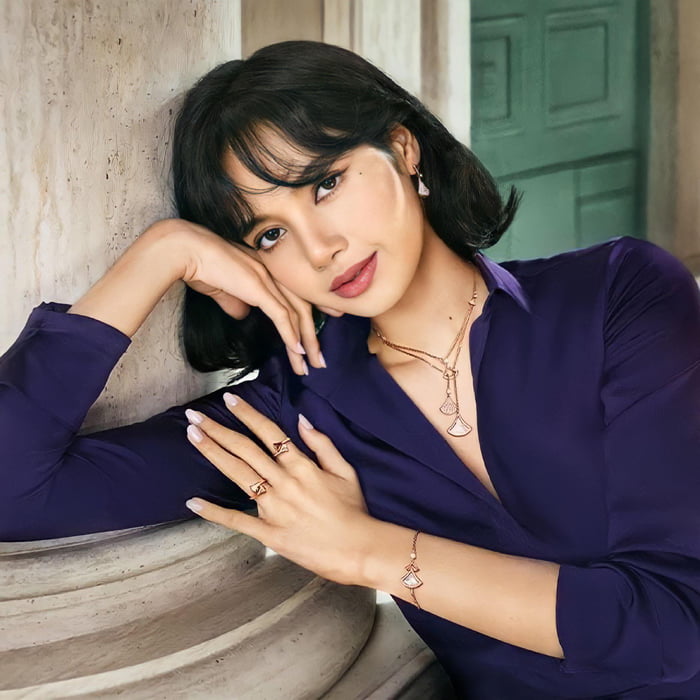 Photo : Lisa for BVLGARI