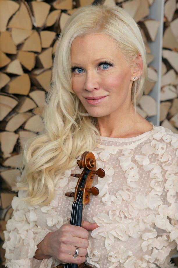 Finnish violinist, former Playboy model Linda Lampenius - 9GAG