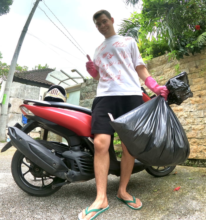 Today I collected 10kg of plastic garbage. Total is 2030kg. If you n