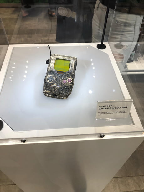 This Nintendo Game Boy Survived a Bombing in the Gulf War