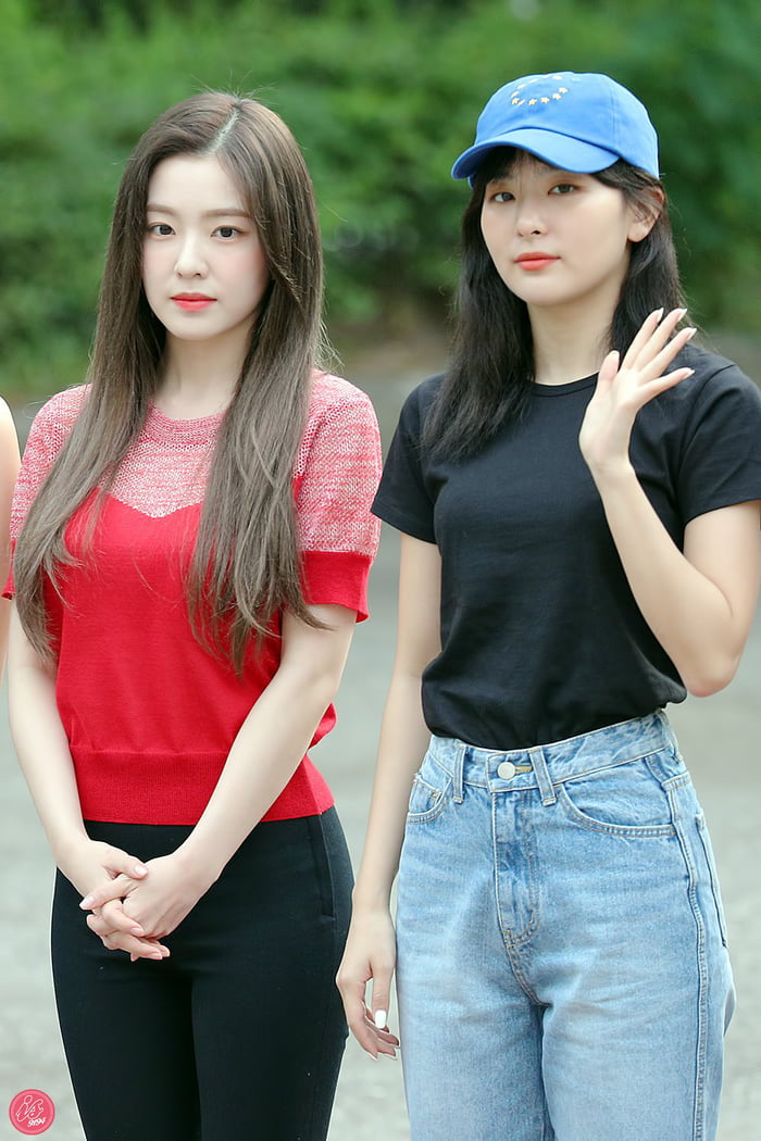 Photo : Irene & Seulgi