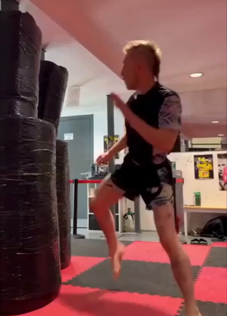 Don't know what the 2nd guy is training for but he is 100% ready