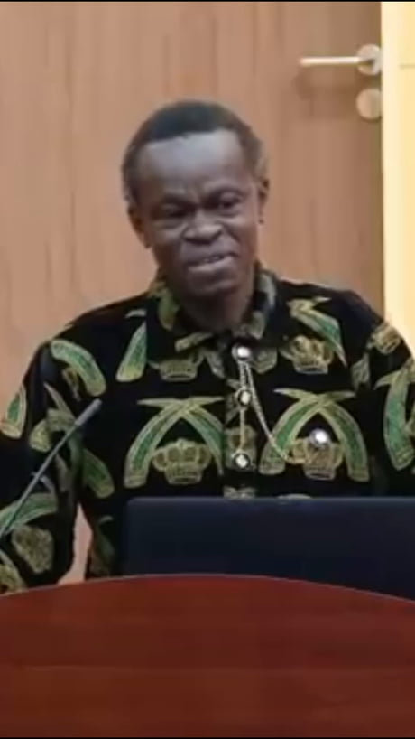 At a Pan-African economic forum, Kenyan scholar PLO Lumumba delivered a critique of Africa's fragmented financial systems