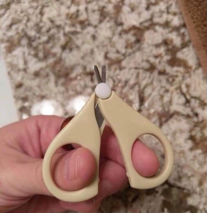 Micro penis be like..
