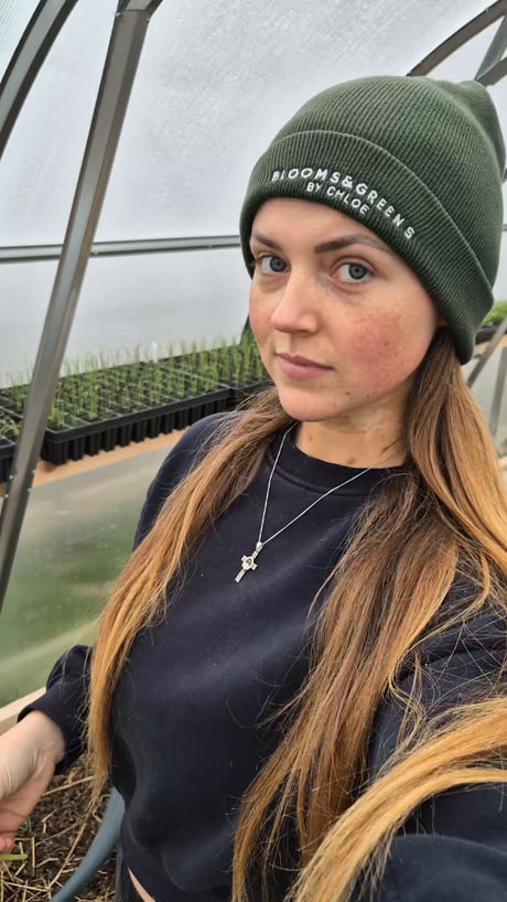 I bet there are some nice Irish tetten in there... She might also have a point here.