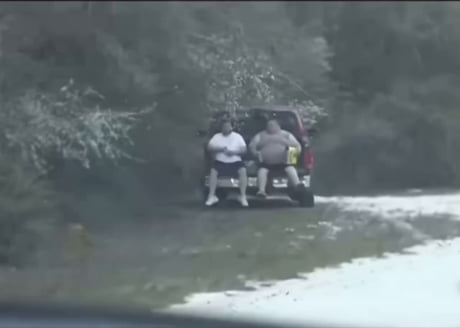 Probably one of the funniest police chase…Murica