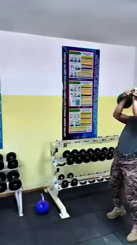 Mongolian President Casually Benching A Set