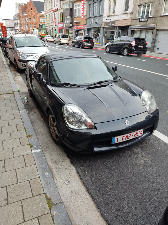 Found This One In Gent No Clue What Brand model It Is But It Looks 