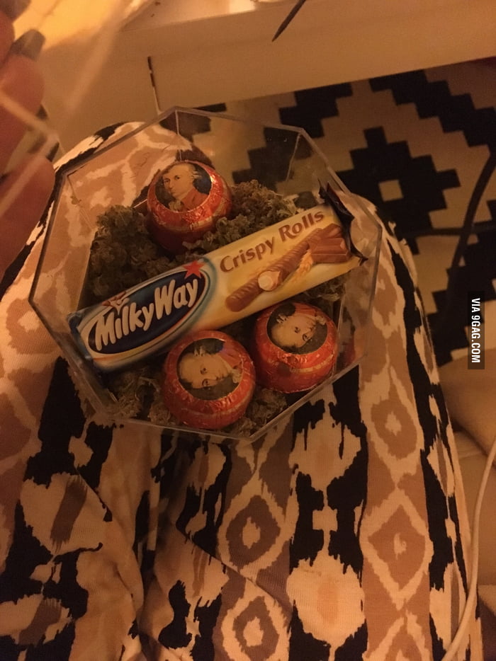 That's how my best friend send me sweets. 9GAG