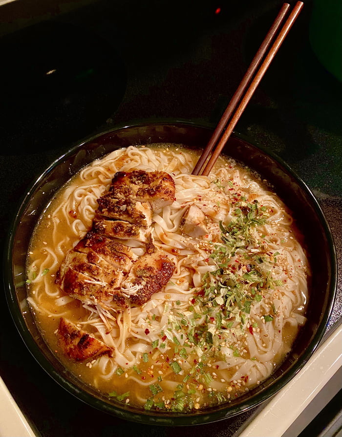 (Homemade)Soy garlic Chicken with Miso Ramen 9GAG