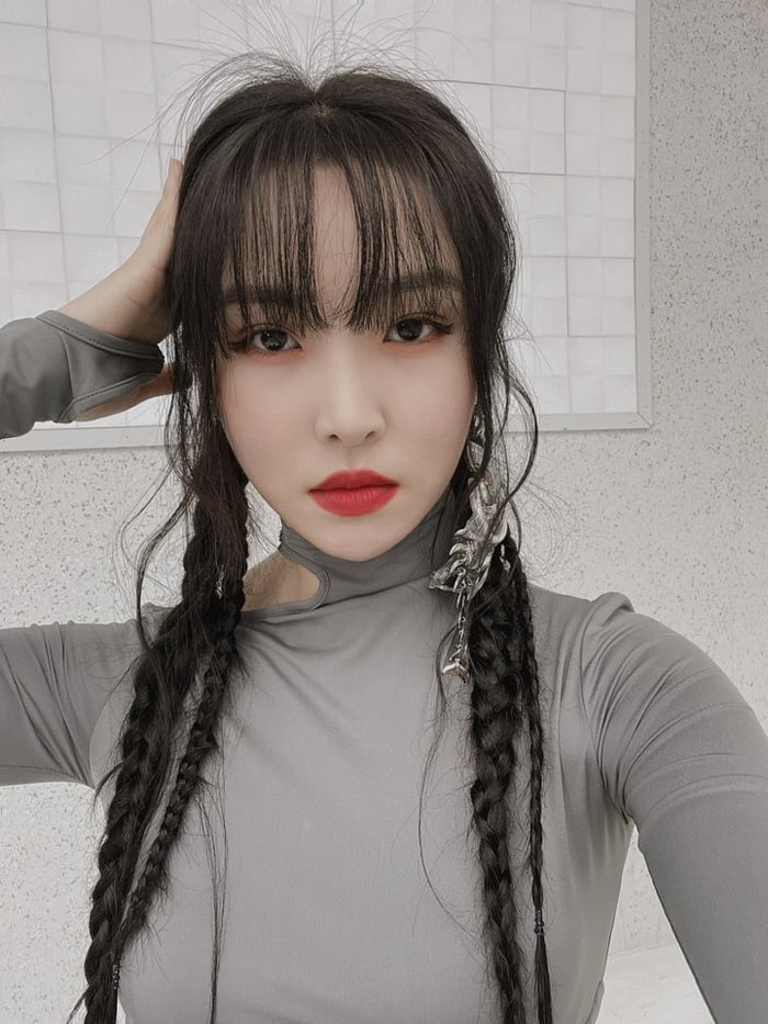 Photo : Yuju Weverse Update
