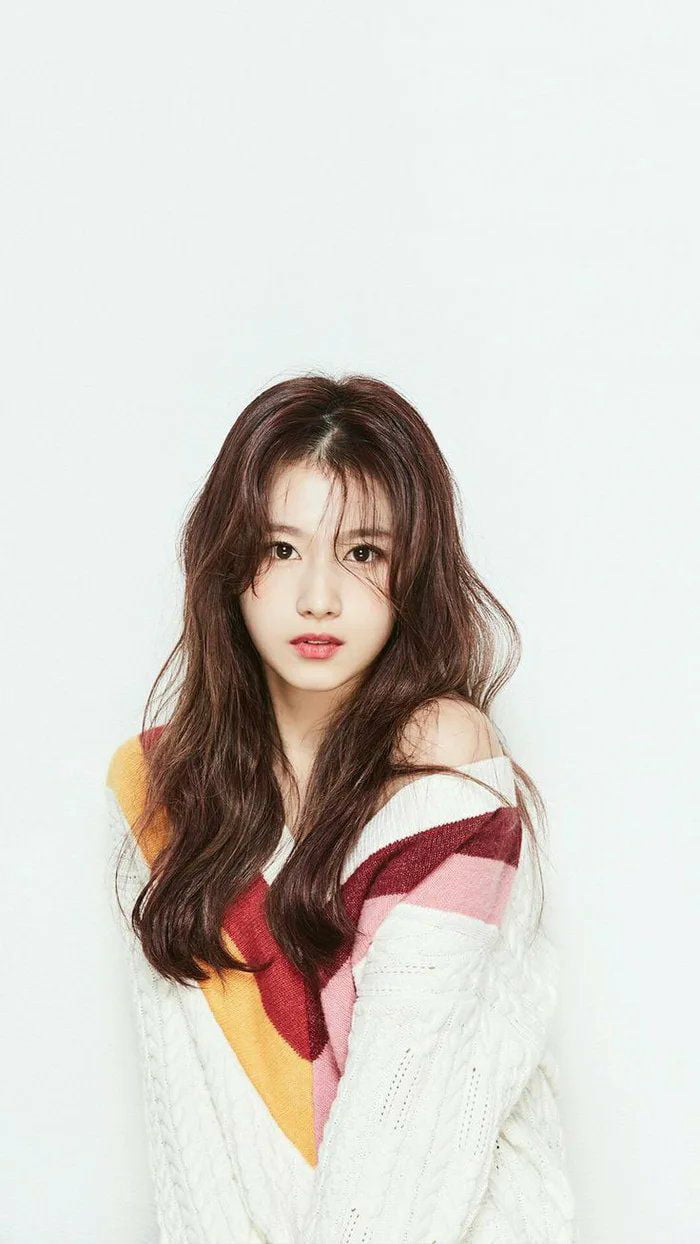 Photo : Innocent Goddess - Sana