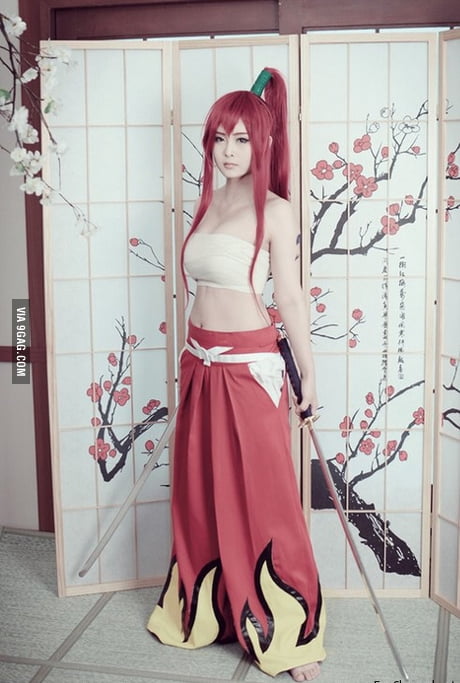 Erza Scarlet cosplay 9GAG