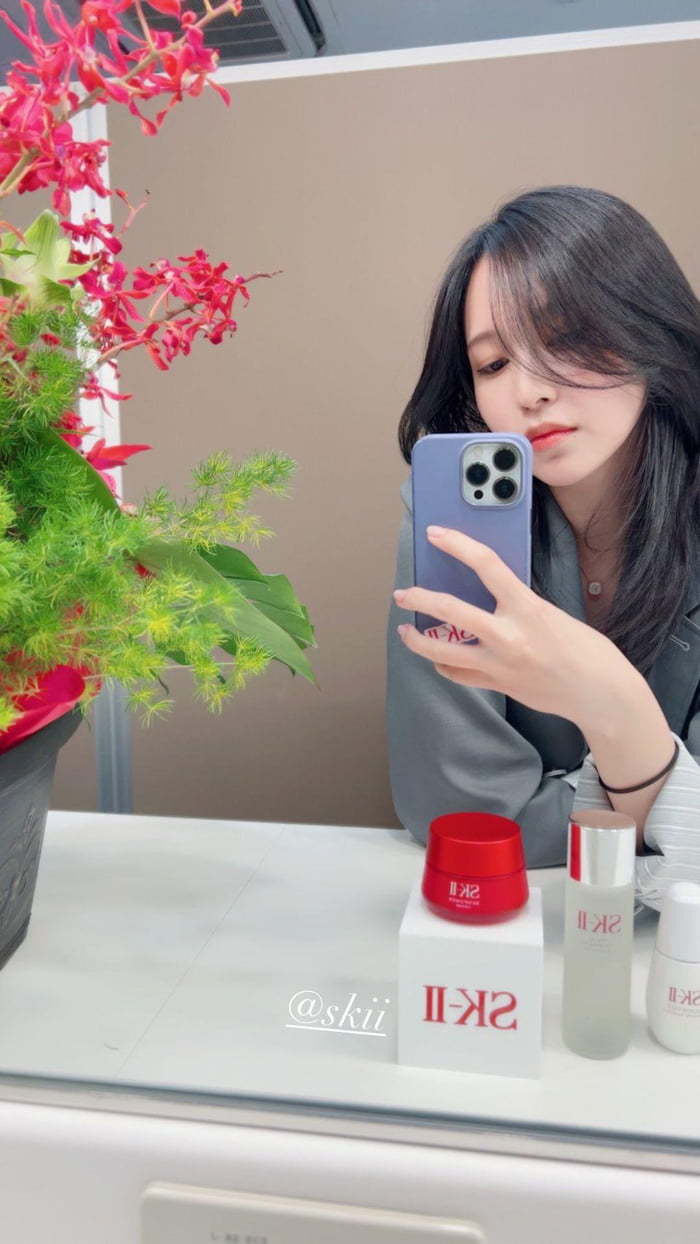Photo : Mina Instagram Story update - Mina selca