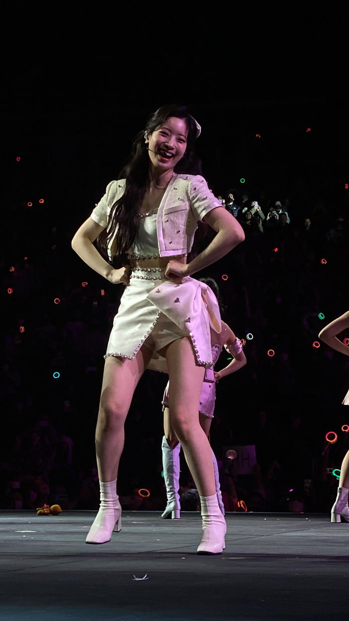 Photo : Dahyun with her smile set to stun