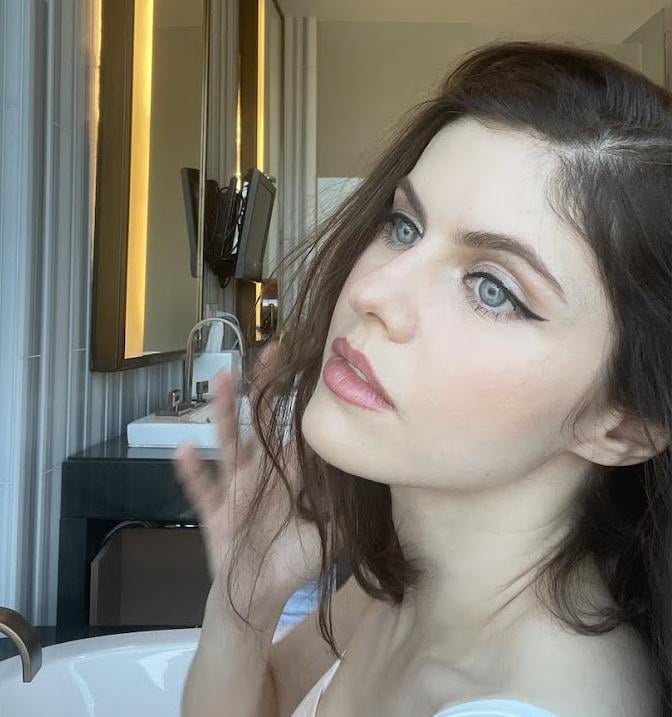 Alex's YT Video Cover Image - 9/3/22 - 9GAG