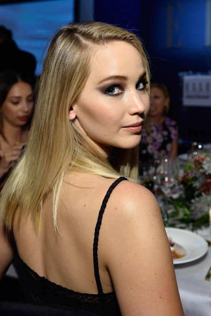 24th Annual Women In Hollywood Celebration 2017 9GAG 24th-annual-women-in-hollywood-celebration-2017-9gag