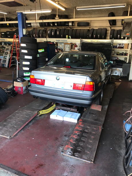 my bmw e34 525i 1992 is overheating after changing radiator and thermostat tried bleeding air from coolant any suggestions no don t wanna sell 9gag my bmw e34 525i 1992 is overheating
