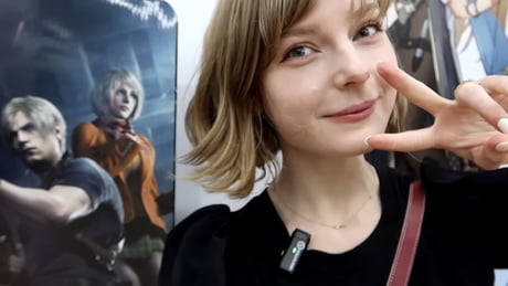 Ella Freya, a Ashley de Resident Evil 4 Remake, sai pelo Japão para comprar  uma cópia do game - Arkade