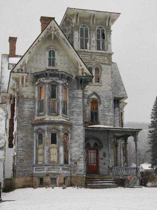 Why dont they make homes like this anymore? I'd love to have the money