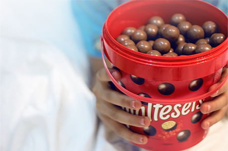 These Half-Kilo Maltesers Buckets Are A Chocoholic's Dream - 9GAG