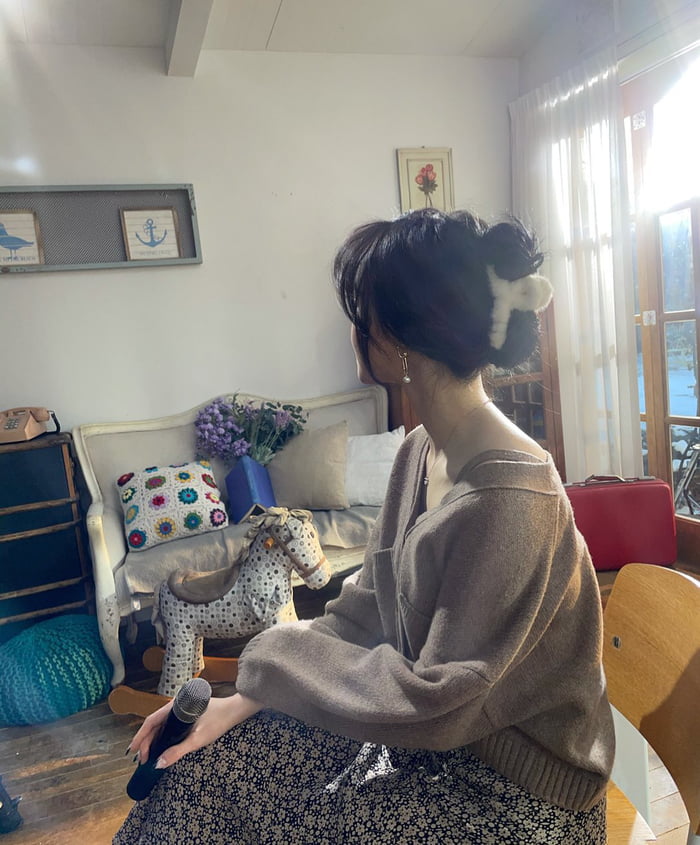 Photo : Yuju Instagram Update