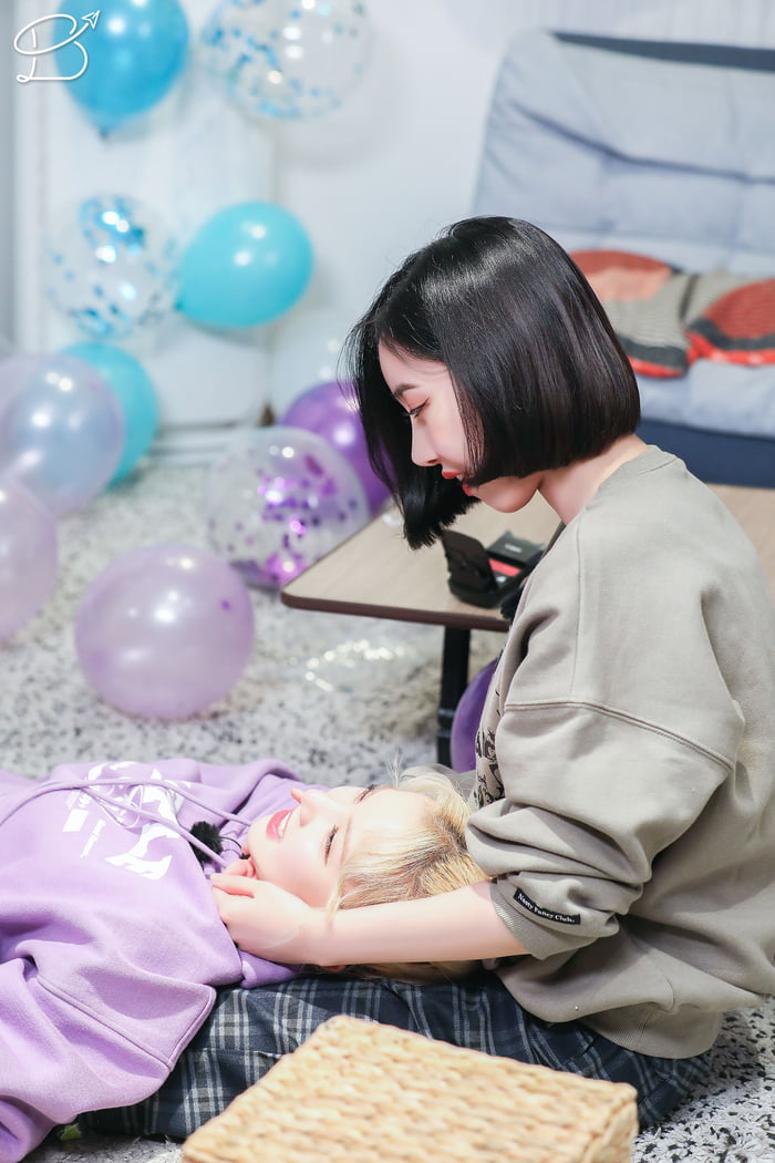 Photo : SinB and her baby Eunha!