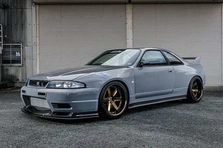 Widebody Nissan R33 Skyline 9gag