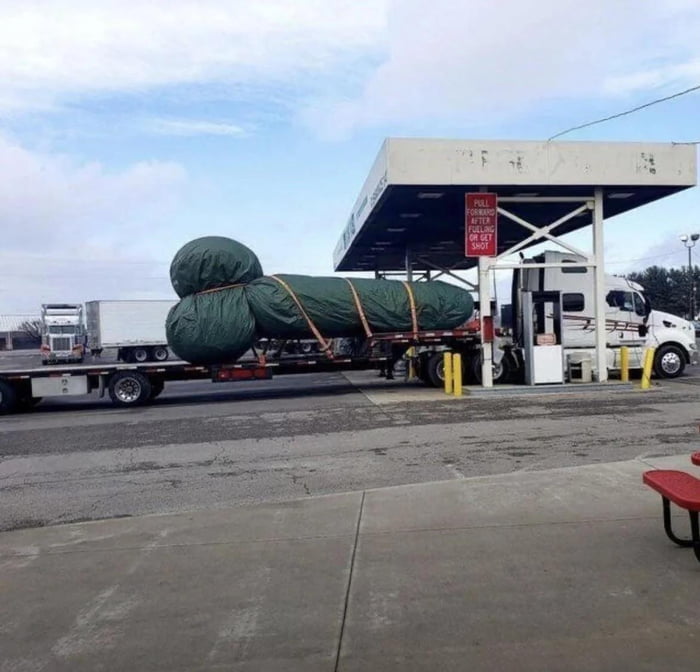 Just a normal day on the road, nothing to see here - 9GAG