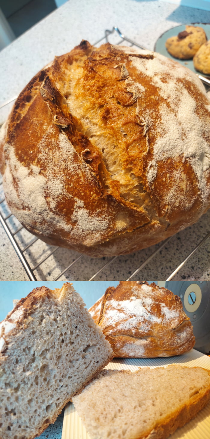 Gluten Tag. I made some sourdough bread and I don't use any other social media so here you go